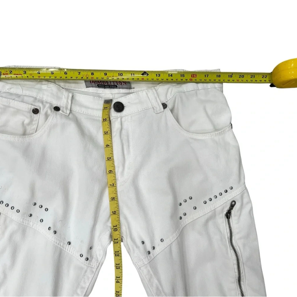 Demolition Men's Relaxed Fit Jeans - White in size 36 Waist 28.5 Inseam Reg Rise